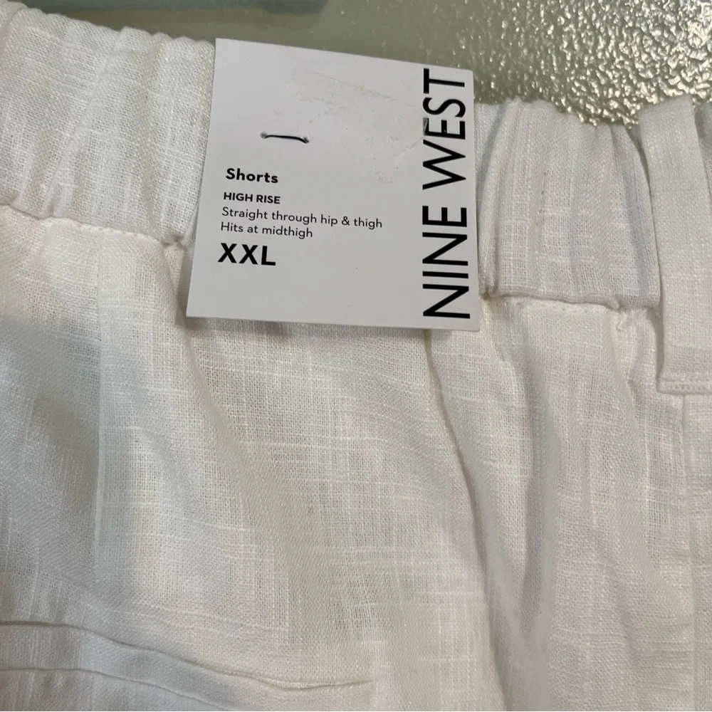 Nine West Women's White Linen Blend Chino Shorts Beach Vacation XXL NWT